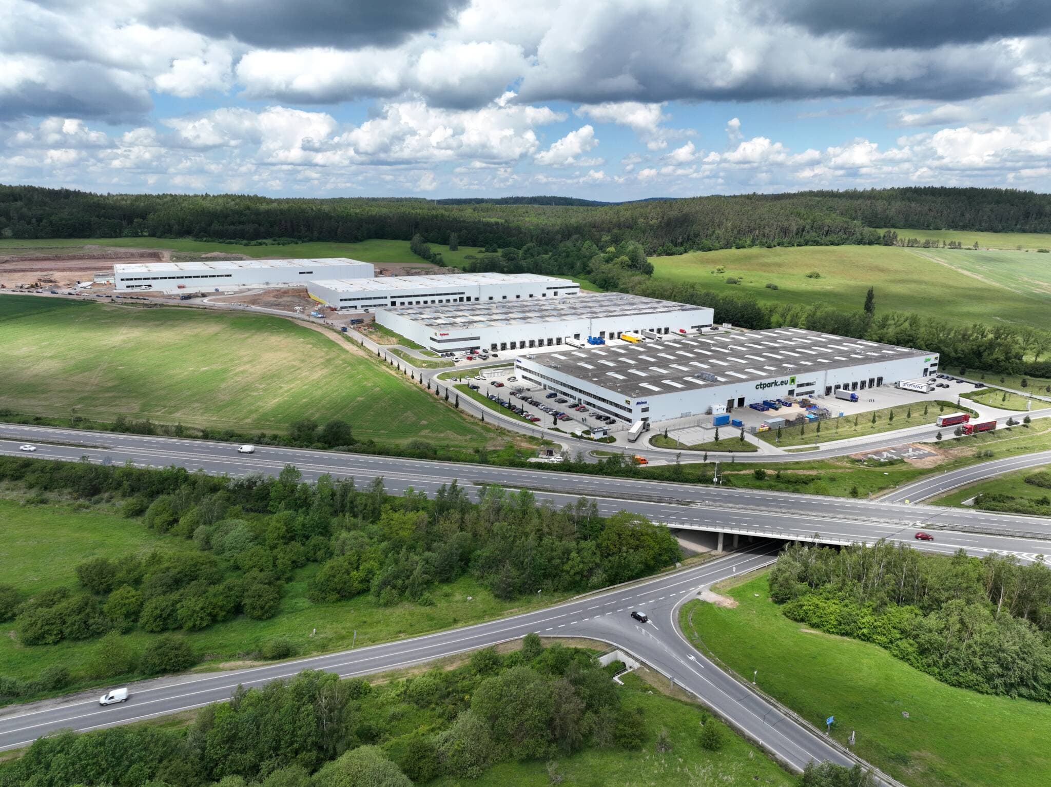 Pronájem 9 295 m² skladovacích prostor pro společnost FOODISH