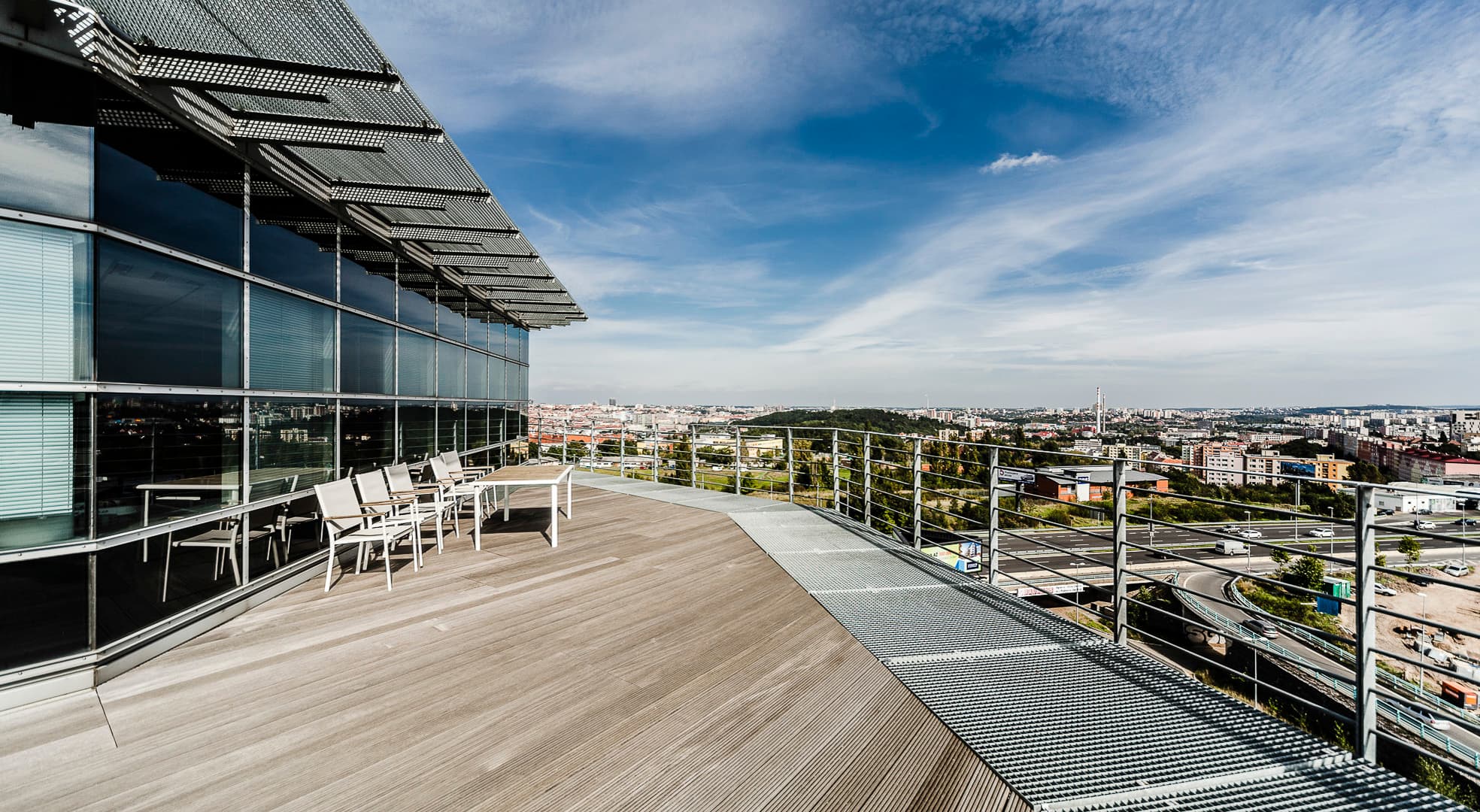 Lease of 1 336 sq m of office space in Polygon House for InTeFi